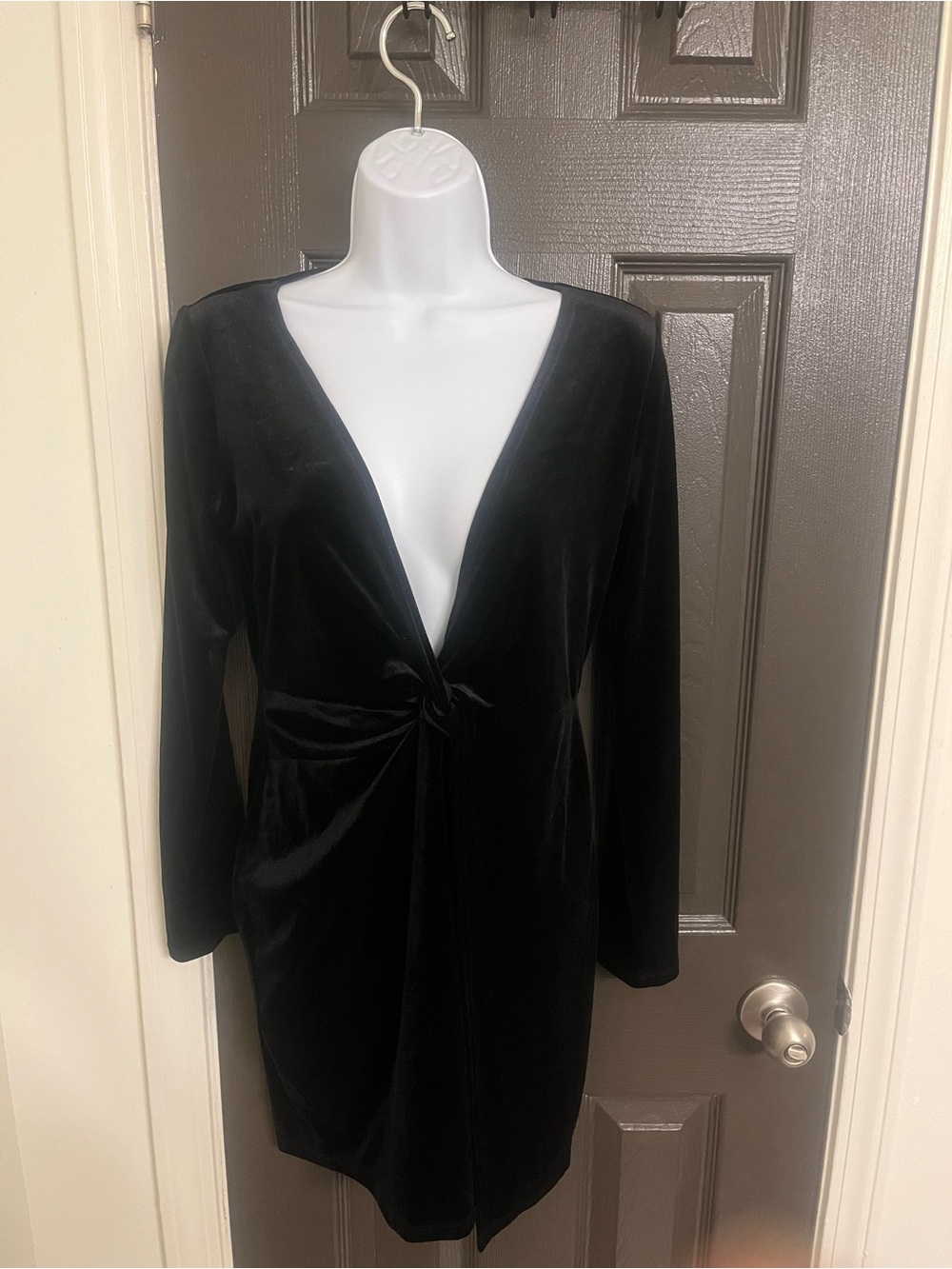 Fashion Nova Black Velvet Twist-Front Dress